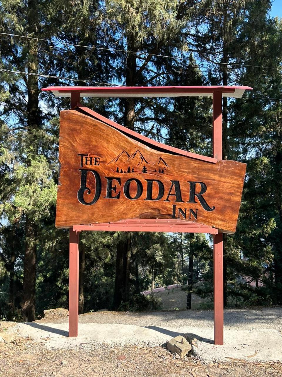 The Deodar Inn Pauri Екстериор снимка